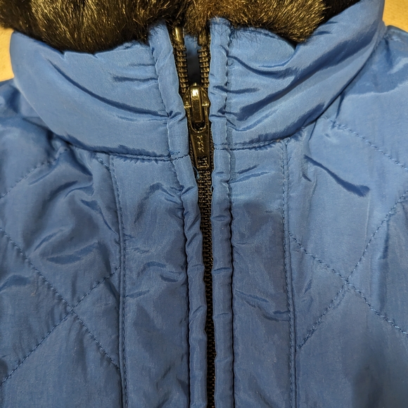 Pre-owned  Liz Claiborne Royal Blue Quilted Vest with Black Trim - Picture 7 of 10